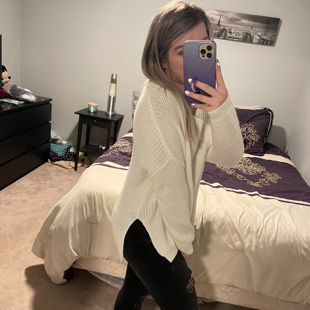Knit oversize white sweater